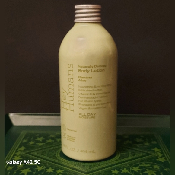 Lot of 2! NEW! Hey Humans Banana Aloe Body Lotions Full Size 14 fl oz FRESH! - Picture 3 of 4